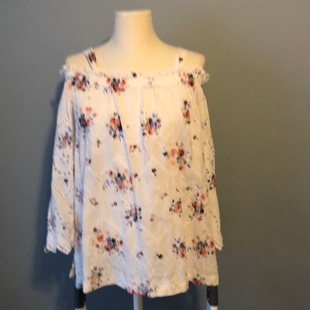 Floral off the shoulder top with 3/4 sleeve